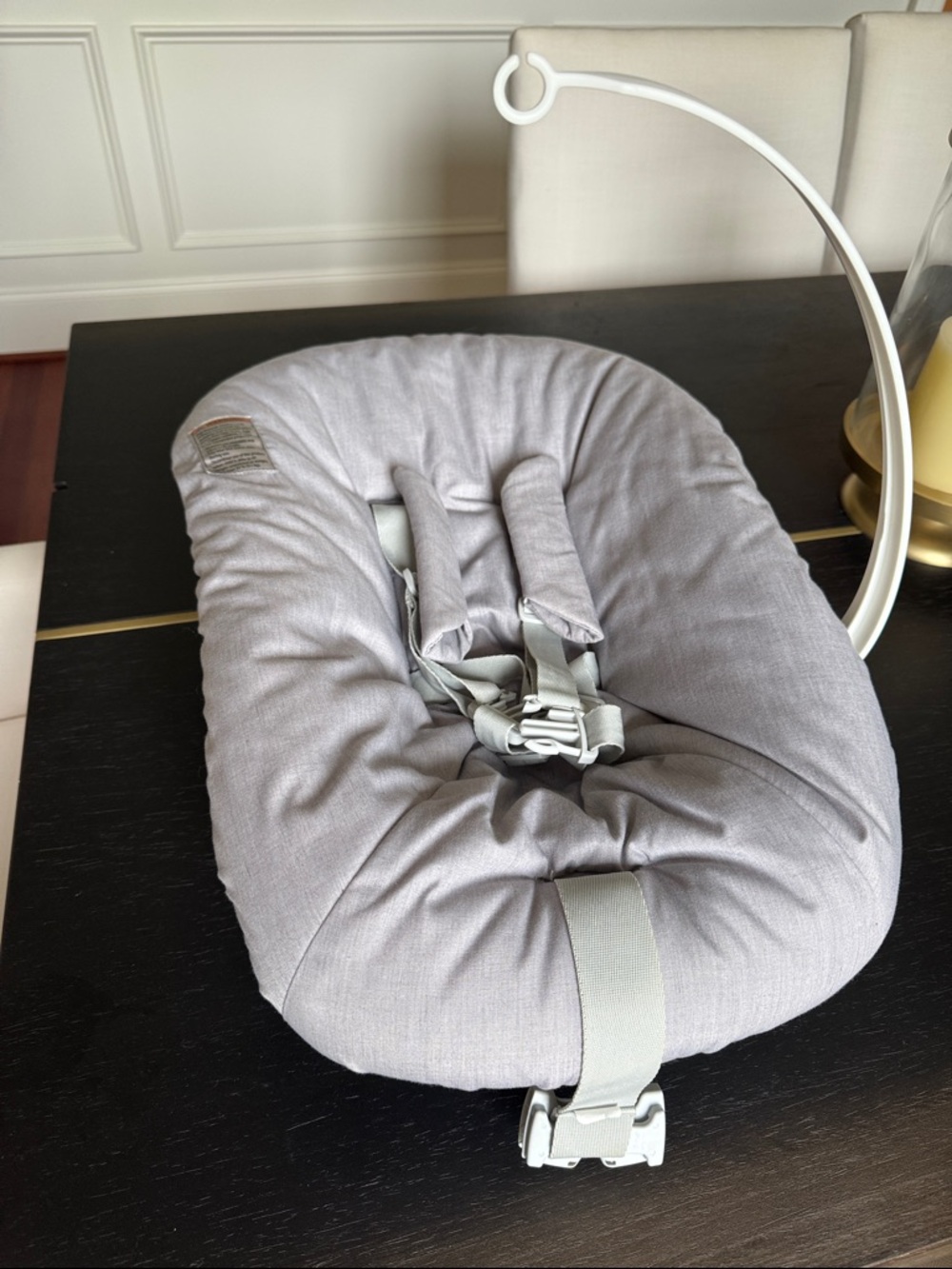 Stoke Tripp trapp infant lounger attachment
